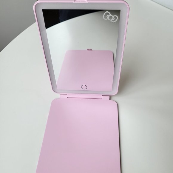NEW! IMPRESSIONS Hello Kitty Touch Pad Mini Tri-Tone Makeup Mirror Flip - Picture 5 of 8